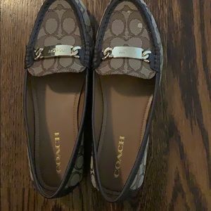 Coach flat shoe in brown